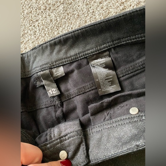 H & M Divided Size 12 32 Black Sparkly Jeans Straight Leg R $65 - Picture 9 of 15